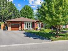 1033 FRANCONIA DRIVE | Mississauga Ontario | Slide Image Seven