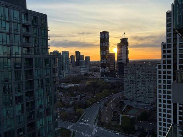 3207 - 3515 KARIYA DRIVE Mississauga Ontario, L5B 0C1 - Property For Sale