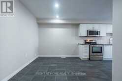 10 CITTADELLA BOULEVARD | Hamilton Ontario | Slide Image Seven
