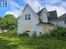 702 CEDAR STREET | Dunnville Ontario | Slide Image Three
