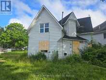 702 CEDAR STREET | Dunnville Ontario | Slide Image Three
