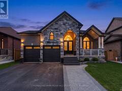 5 WOOD CRESCENT Angus Ontario, L3W 0M5