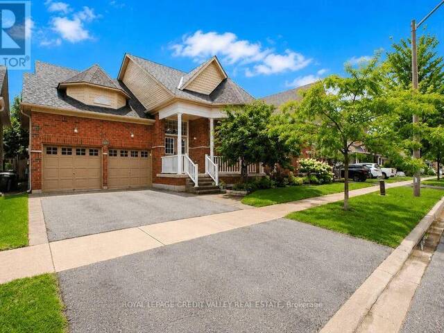29 COUNSELLOR TERRACE Barrie Ontario, L4M 7H1 - 3 Bedrooms Home For Sale
