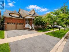 29 COUNSELLOR TERRACE Barrie Ontario, L4M 7H1