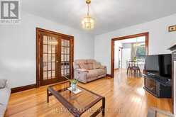 406 LAUDER AVENUE | Toronto Ontario | Slide Image Eight