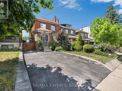 406 LAUDER AVENUE Toronto Ontario, M6E 3J2