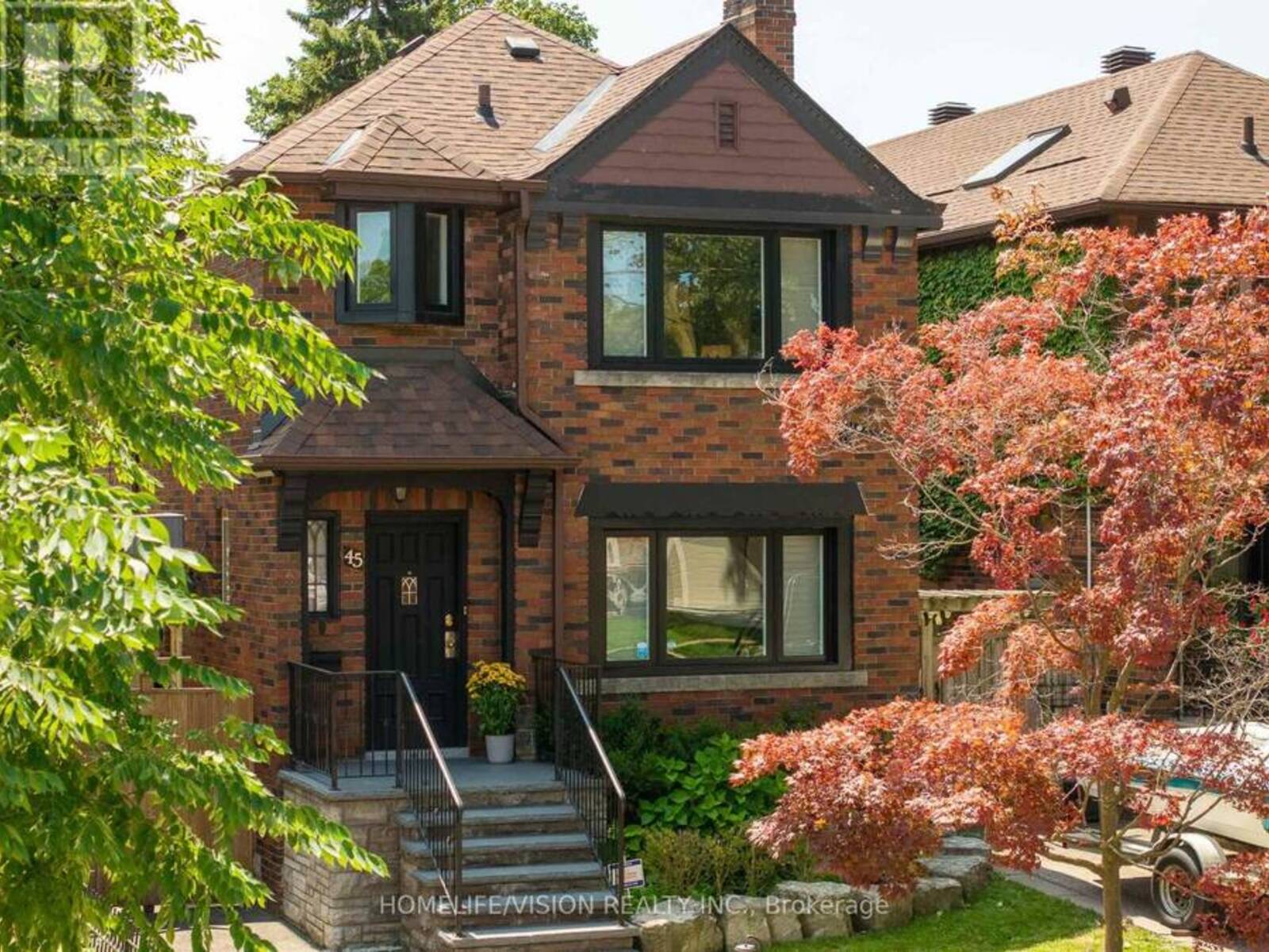45 MCRAE DRIVE, Toronto, Ontario M4G 1S2
