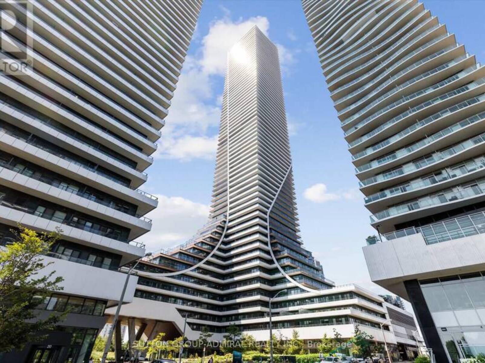 4908 - 30 SHORE BREEZE DRIVE, Toronto, Ontario M8V 0J1