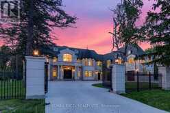 28 PERSONNA BOULEVARD | Markham Ontario | Slide Image Three