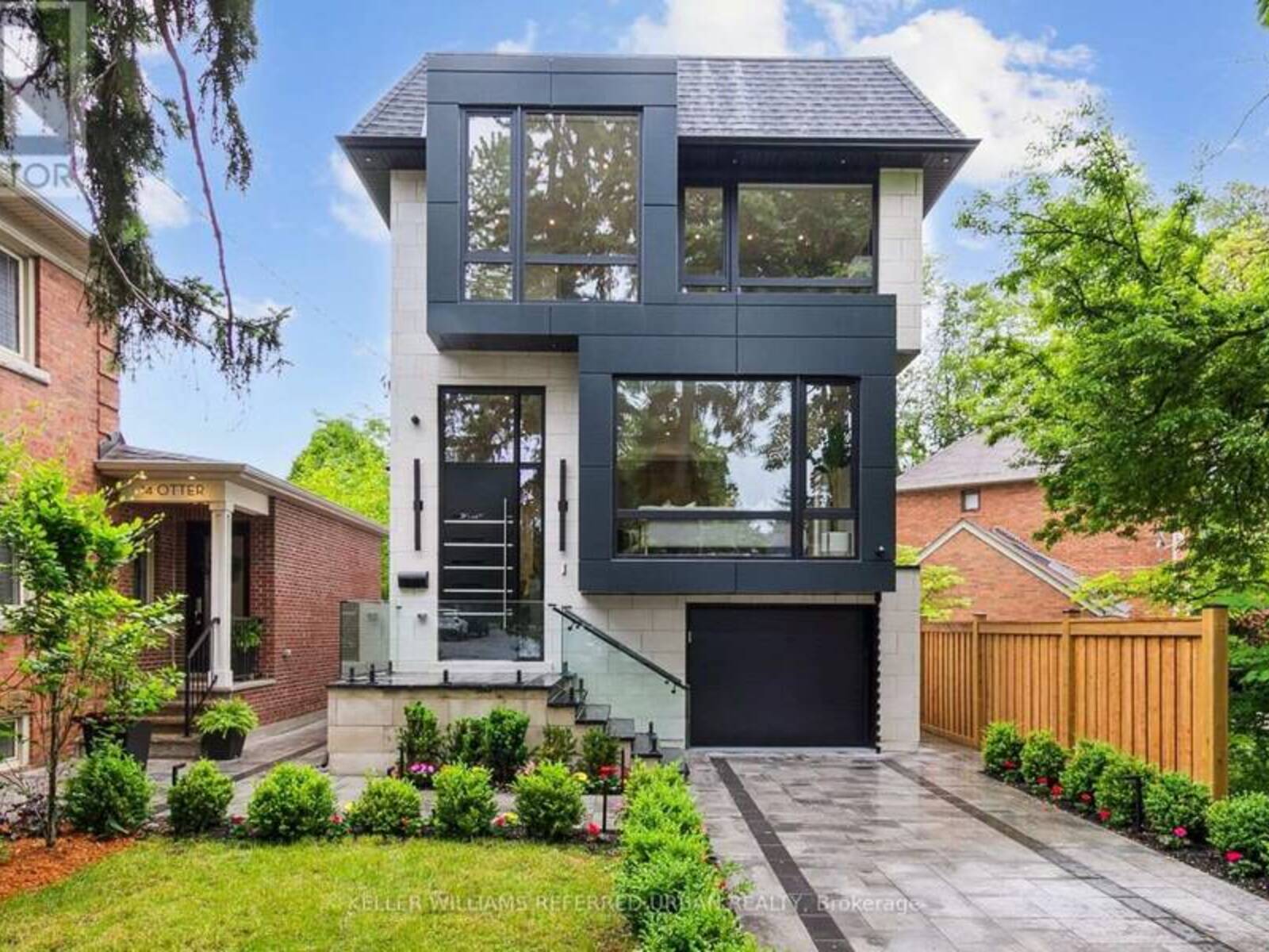 12 OTTER CRESCENT, Toronto, Ontario M5N 2W2