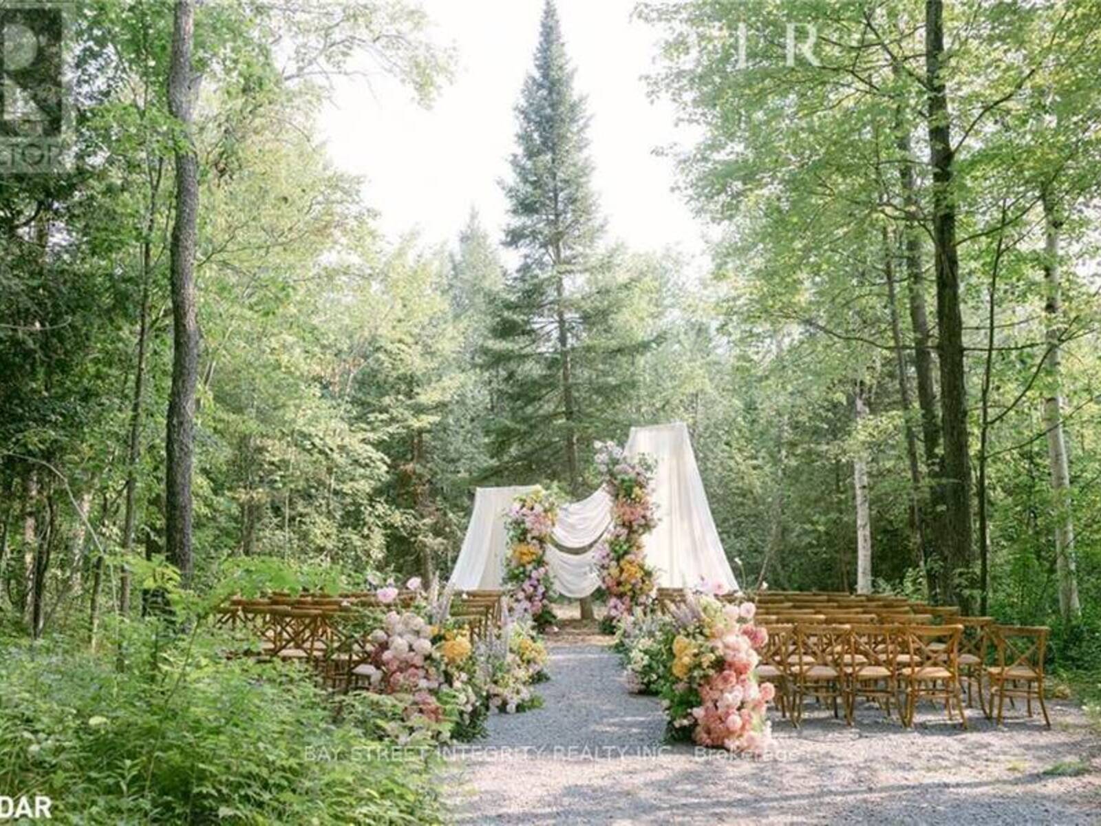 4909 HOLBORN ROAD, East Gwillimbury, Ontario L0G 1M0