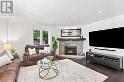 111 WHISPERING PINE TRAIL | Aurora Ontario | Slide Image Fifteen