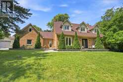 111 WHISPERING PINE TRAIL | Aurora Ontario | Slide Image Four