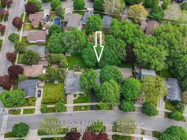 1588 ALDERSBROOK ROAD London Ontario, N6G 2Z3 - 4 Bedrooms Home For Sale