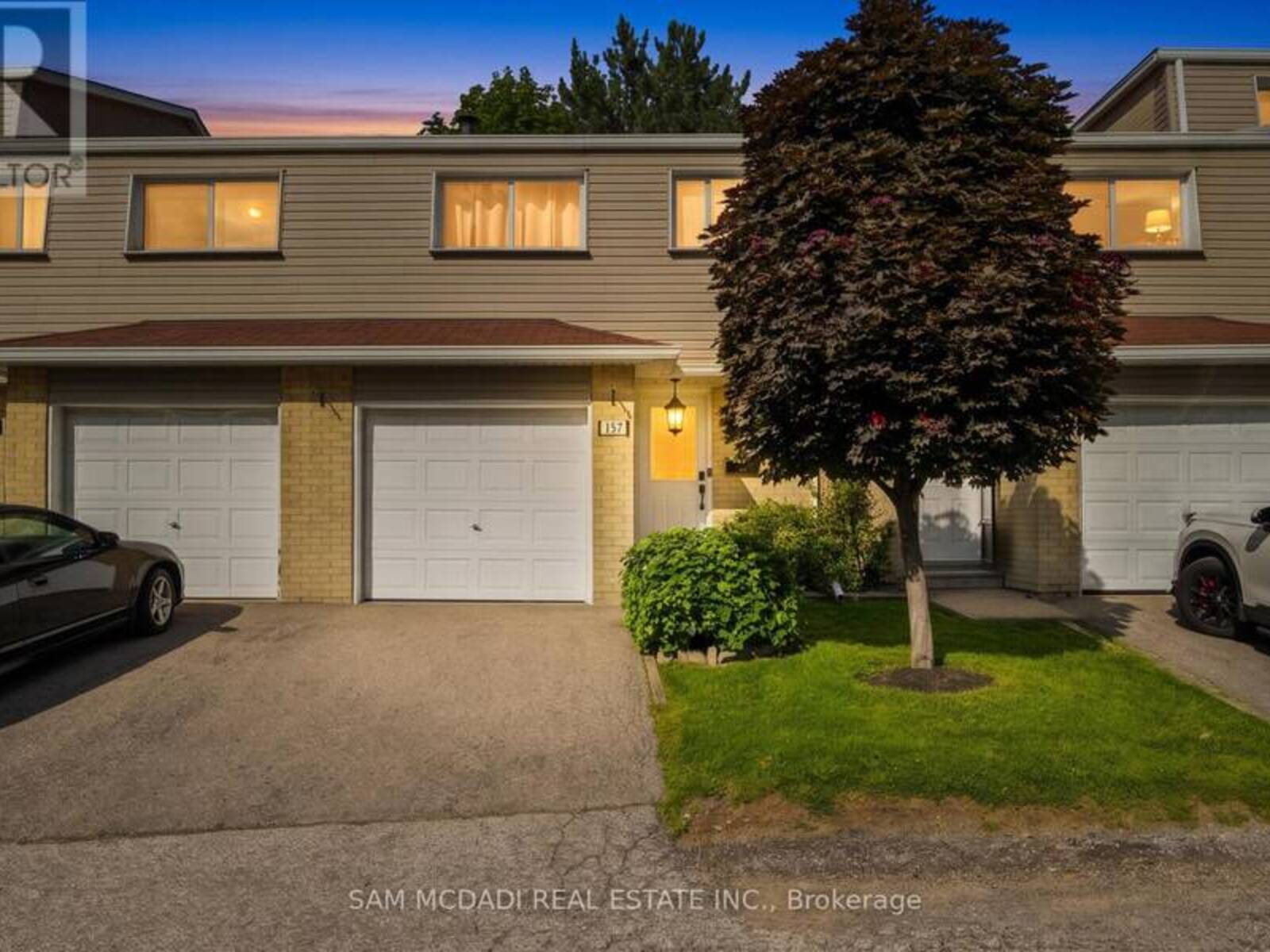 157 - 400 MISSISSAUGA VALLEY BOULEVARD, Mississauga, Ontario L5A 3N6