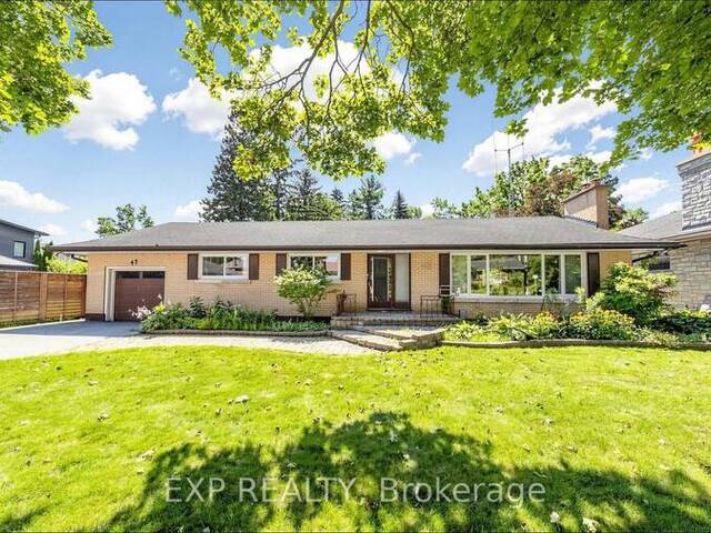 43 AMELIA STREET S Barrie Ontario, L4M 1M5 - 5 Bedrooms Home For Sale