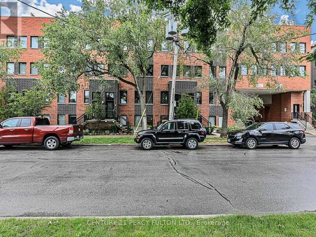 7 - 68 WINSTON PARK BOULEVARD Toronto Ontario, M3K 1C3 - 2 Bedrooms Condo For Sale