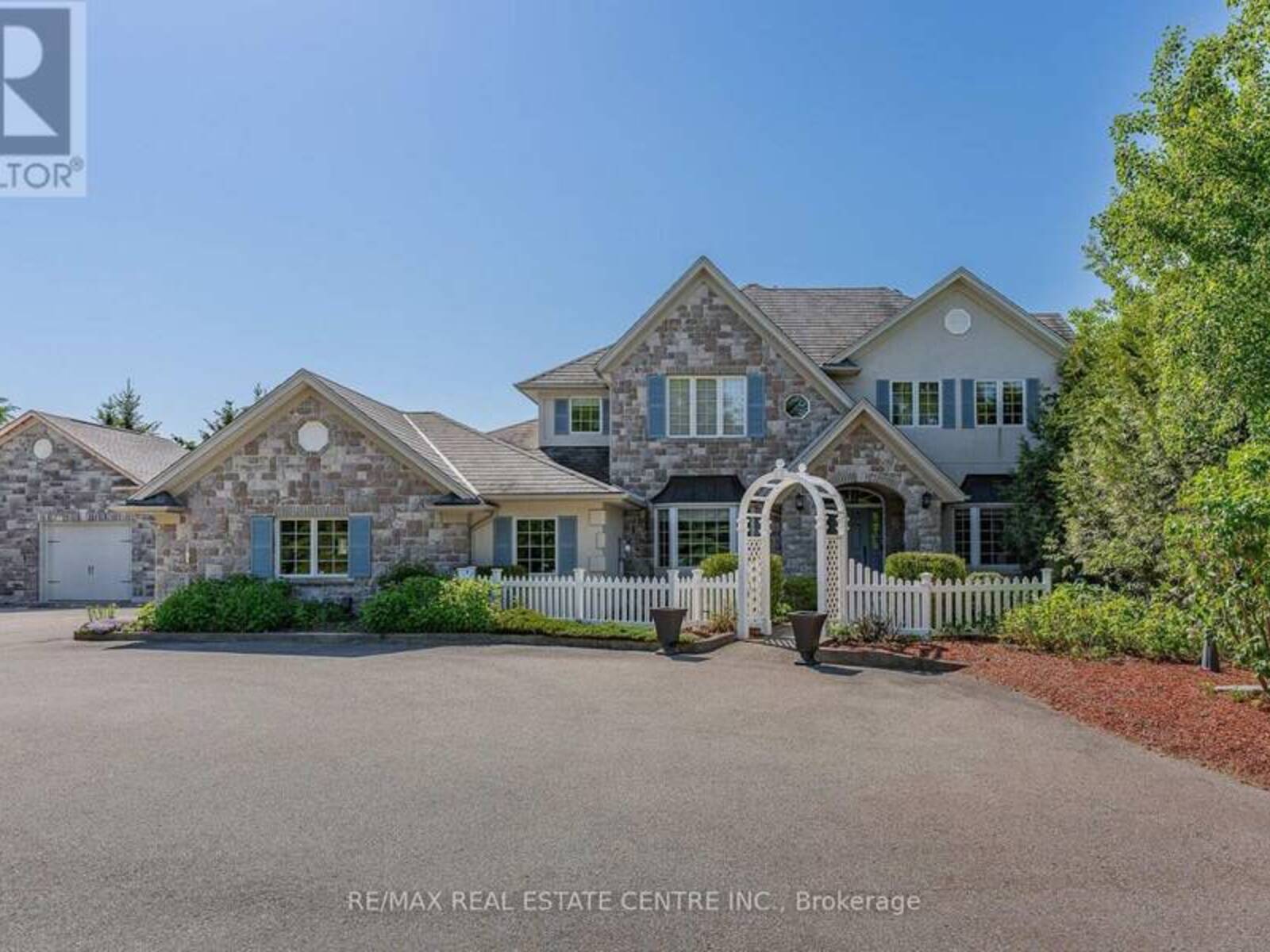 6805 CONCESSION 2, Cambridge, Ontario N3C 2V4