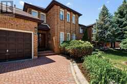 91 WILSHIRE BOULEVARD | Vaughan Ontario | Slide Image Three