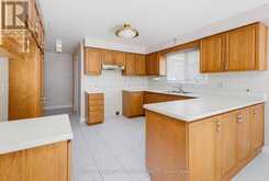 91 WILSHIRE BOULEVARD | Vaughan Ontario | Slide Image Sixteen