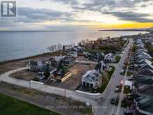 15 - 100 WATERSHORE DRIVE | Hamilton Ontario | Slide Image Nineteen