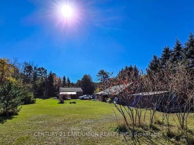 4192 VIVIAN ROAD Whitchurch-Stouffville Ontario, L0G 1E0 - 2 Bedrooms Home For Sale