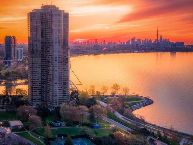 2812 - 1 PALACE PIER COURT Toronto Ontario, M8V 3W9 - 2 Bedrooms Waterfront Condo For Sale