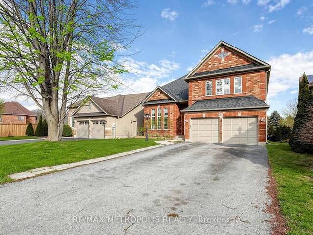 183 VALMONT COURT Ancaster Ontario, L9G 5A1 - 6 Bedrooms Home For Sale