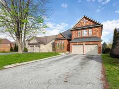 183 VALMONT COURT Ancaster Ontario, L9G 5A1