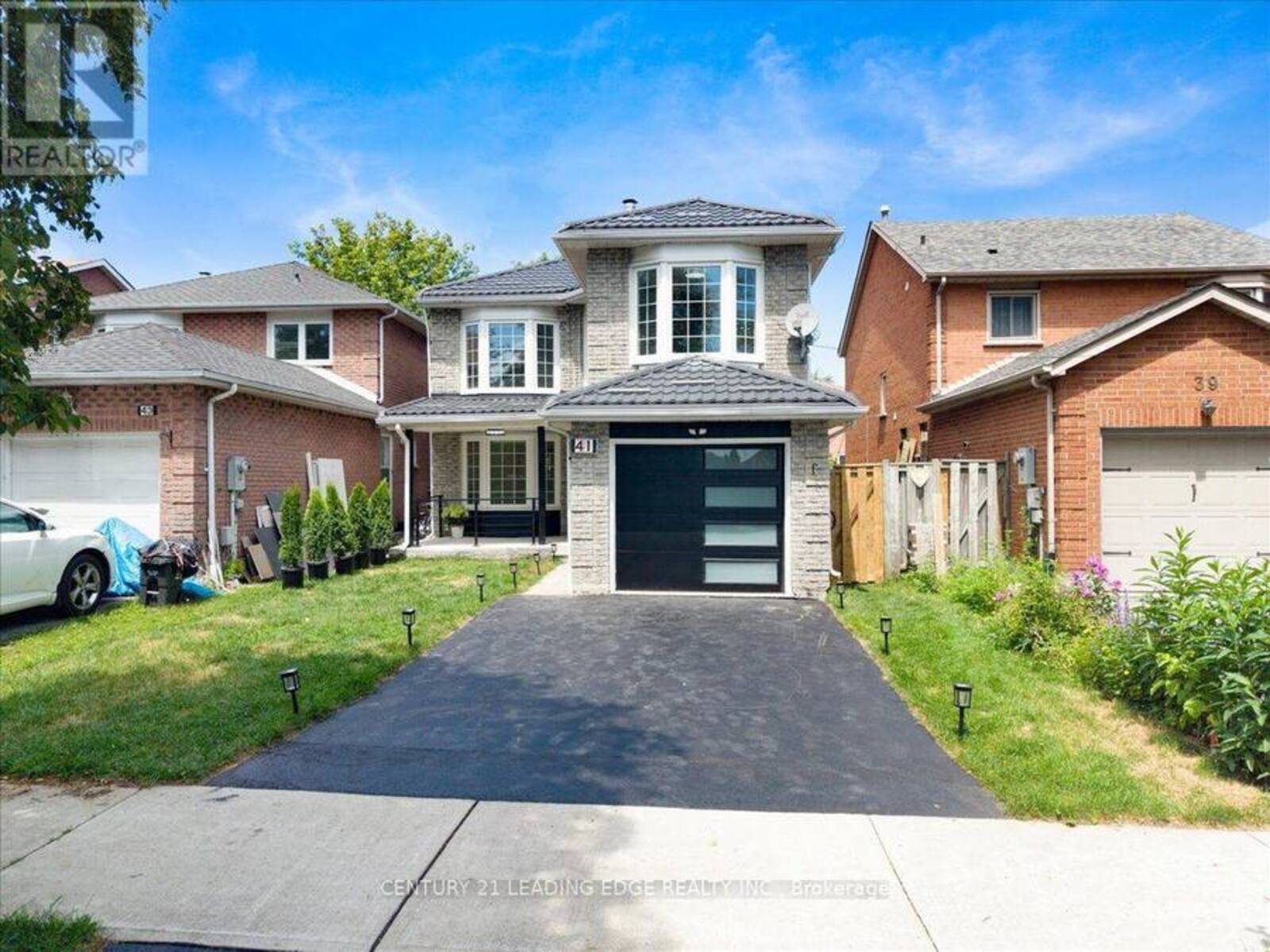41 GRAYBARK CRESCENT, Toronto, Ontario M1C 4J2
