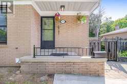 751 MEADOWVALE ROAD | Toronto Ontario | Slide Image Three
