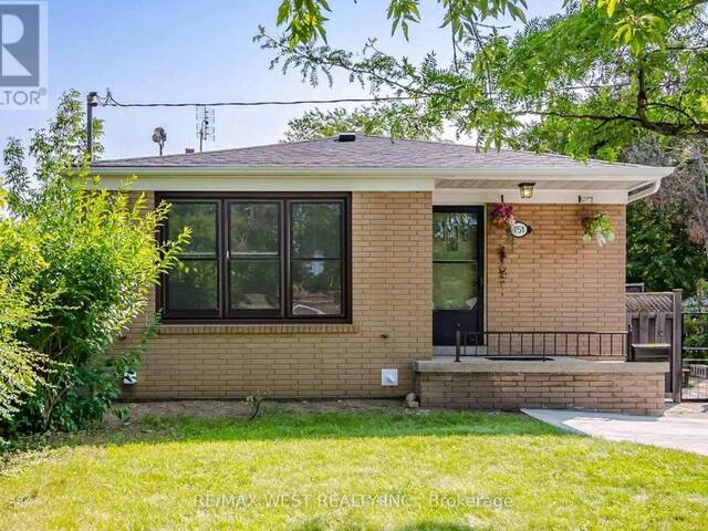 751 MEADOWVALE ROAD Toronto Ontario, M1C 1T1 - 5 Bedrooms Home For Sale