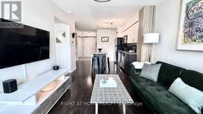 656 - 209 FORT YORK BOULEVARD S | Toronto Ontario | Slide Image Eleven