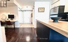656 - 209 FORT YORK BOULEVARD S | Toronto Ontario | Slide Image Five