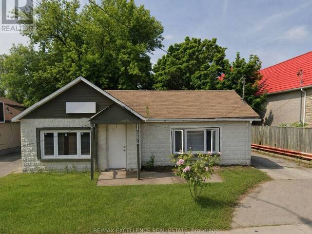 2574 CONFEDERATION PARKWAY Mississauga Ontario, L5B 1S2 - Property For Sale