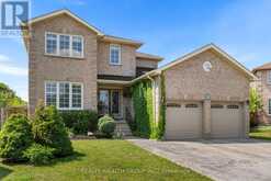32 REYNOLDS LANE | Barrie Ontario | Slide Image Forty-one