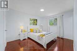 89 METRO ROAD N | Georgina Ontario | Slide Image Twelve