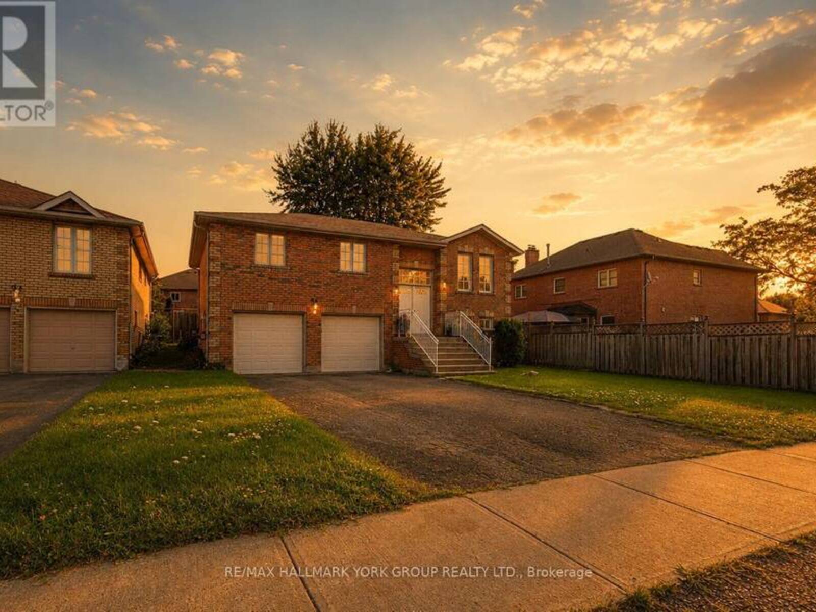 89 METRO ROAD N, Georgina, Ontario L4P 3W9