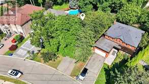 34A CLARIDGE DRIVE | Richmond Hill Ontario | Slide Image Twenty-eight