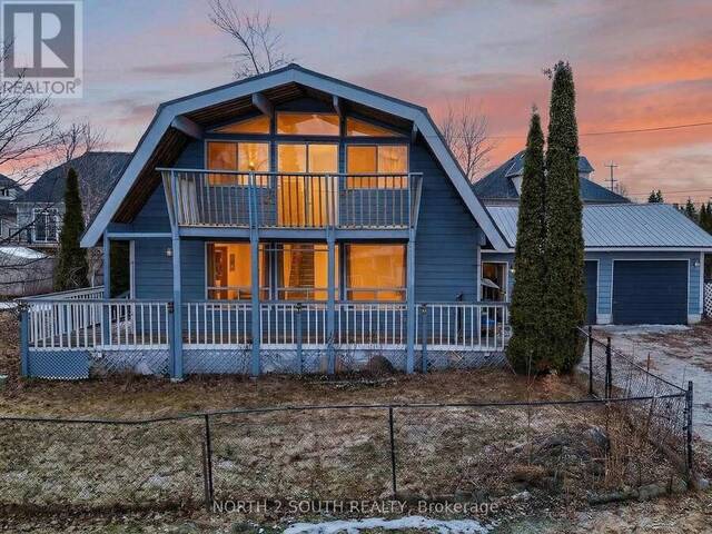 13 BAYVIEW AVENUE Wasaga Beach Ontario, L9Z 2Y6 - 4 Bedrooms Home For Sale