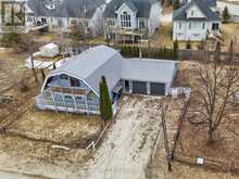 13 BAYVIEW AVENUE | Wasaga Beach Ontario | Slide Image Ten