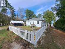 4 PINEWOOD DRIVE | Tiny Ontario | Slide Image Two