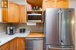 306 OAKWOOD COURT | Newmarket Ontario | Slide Image Fifteen