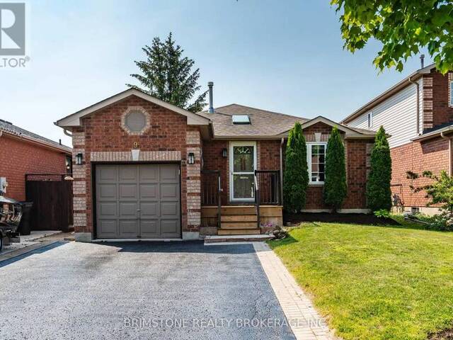 9 HOLLY MEADOW ROAD Barrie Ontario, L4N 8S1 - 4 Bedrooms Home For Sale