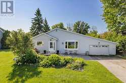 35 LAKE DRIVE E | Georgina Ontario | Slide Image One