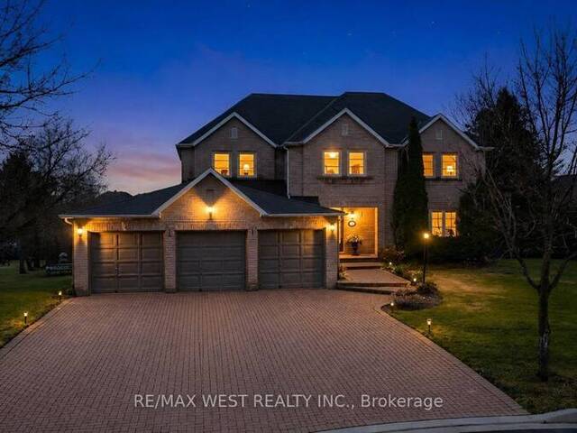 93 FERN VALLEY CRESCENT Richmond Hill Ontario, L4E 2J6 - 5 Bedrooms Home For Sale