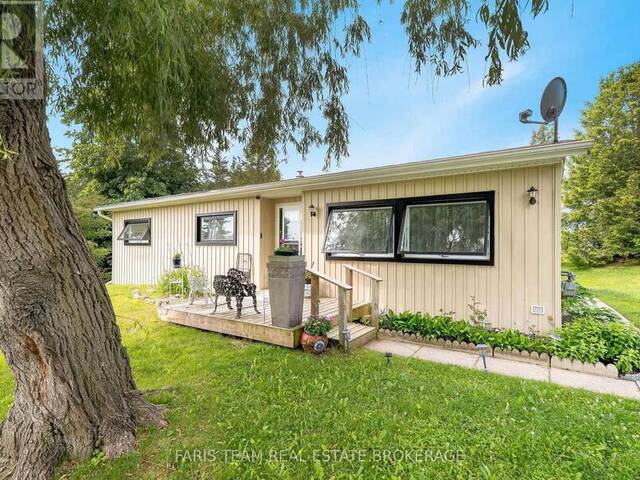 21 HAWTHORNE DRIVE Innisfil Ontario, L9S 1P7 - 3 Bedrooms Home For Sale