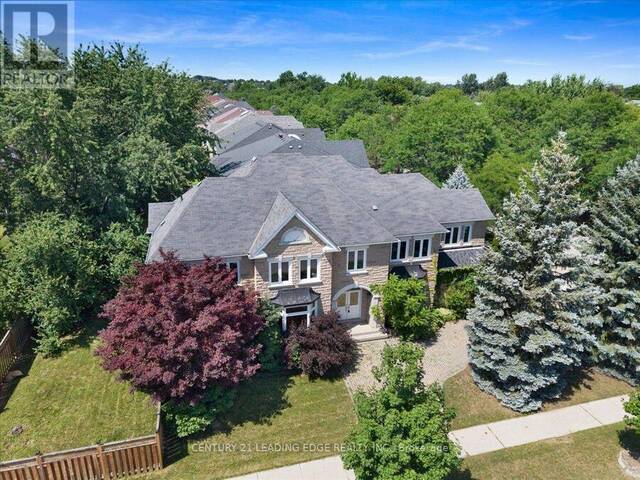 22 FERN AVENUE Richmond Hill Ontario, L4B 3R6 - 8 Bedrooms Home For Sale