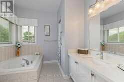 332 KING STREET | East Gwillimbury Ontario | Slide Image Thirteen
