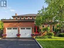 25 KERSEY CRESCENT | Richmond Hill Ontario | Slide Image One